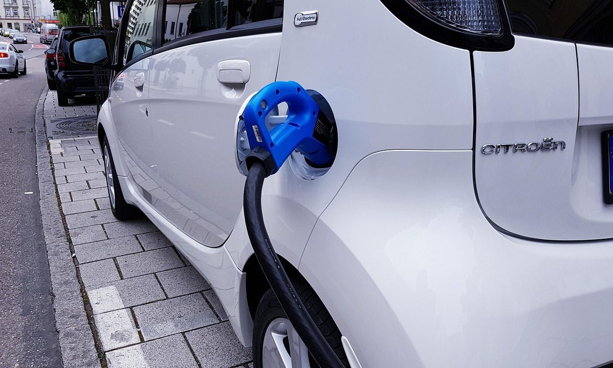 Ce bonus méconnu jusqu&rsquo;à 5 500 € : l&rsquo;opportunité cachée pour l&rsquo;achat d&rsquo;un véhicule électrique d&rsquo;occasion