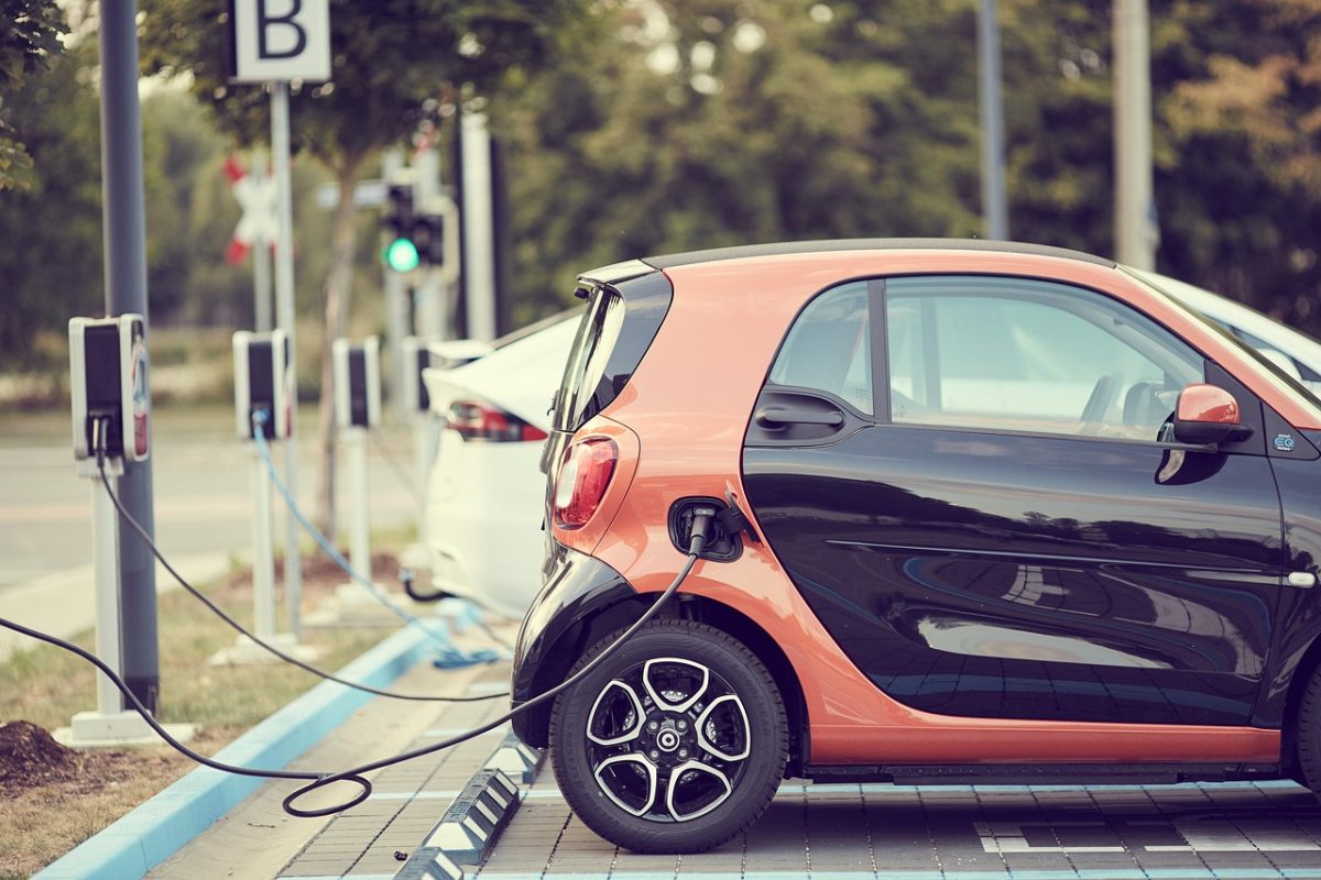 Préparer votre entreprise à la réglementation sur les voitures électriques