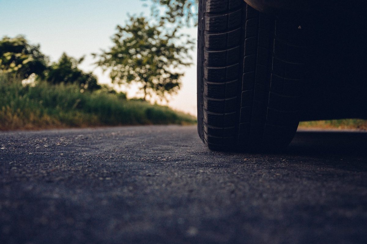 Préparer un trajet en voiture en sécurité et en conformité